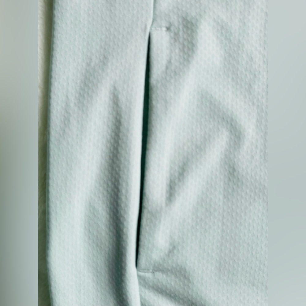 UNIQLO girl’s zip hoodie - Picture 6 of 9